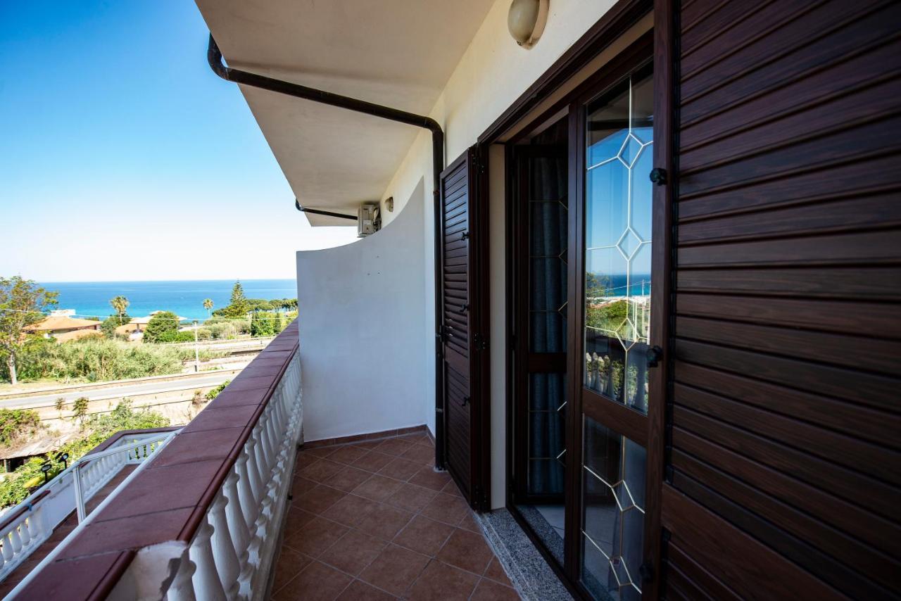 B&B Esterita Parghelia Εξωτερικό φωτογραφία